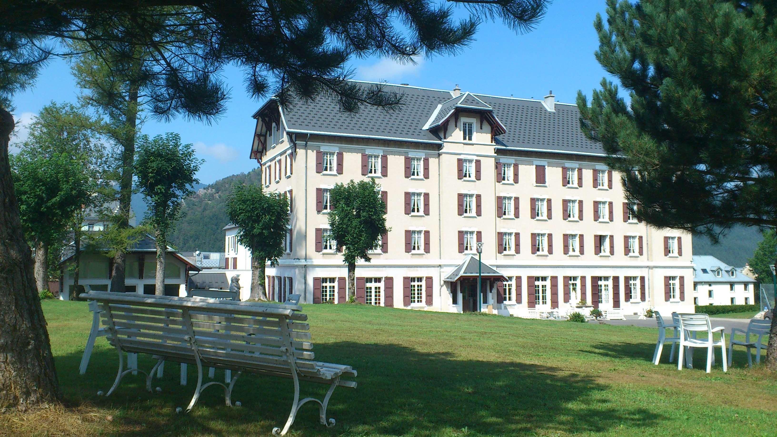 Best Western Grand Hotel De Paris & Spa Виллар-де-Ланс Экстерьер фото