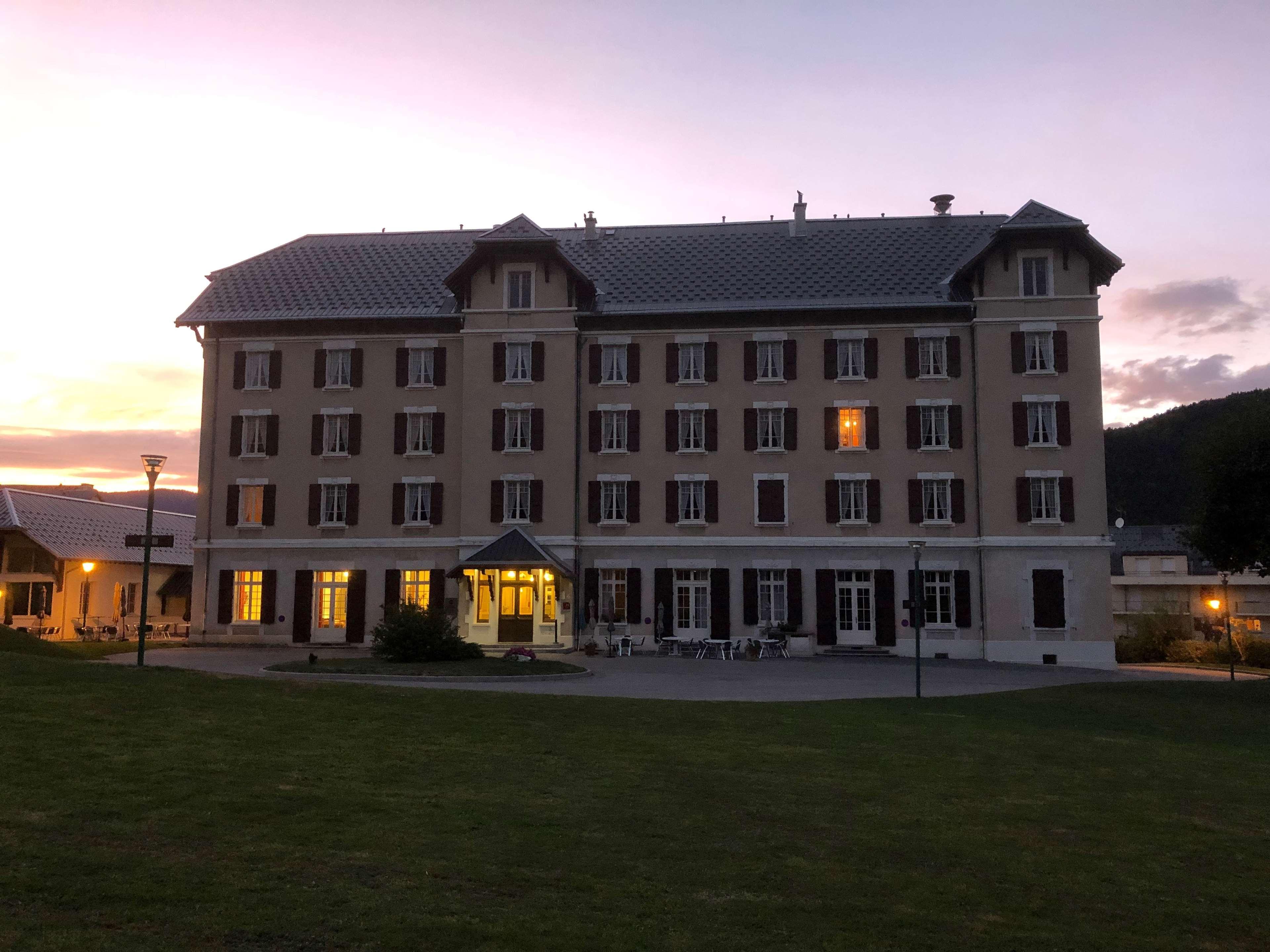 Best Western Grand Hotel De Paris & Spa Виллар-де-Ланс Экстерьер фото