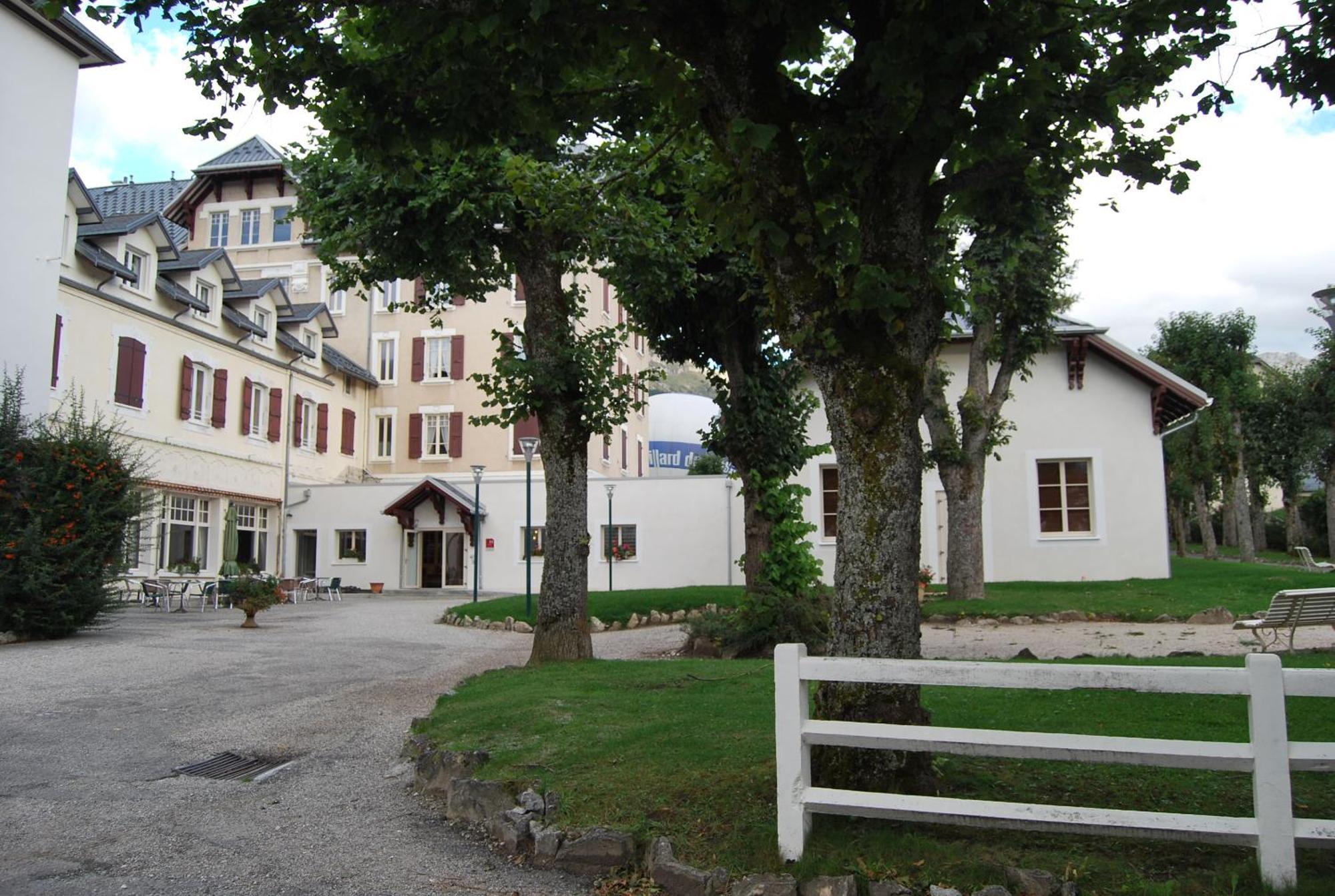 Best Western Grand Hotel De Paris & Spa Виллар-де-Ланс Экстерьер фото